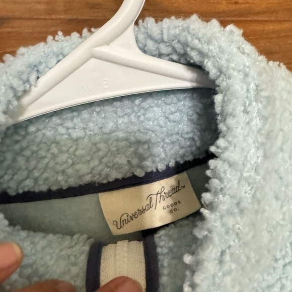 Universal Thread‎ Faux Fur Jacket - size XS - color baby blue - Picture 2 of 3
